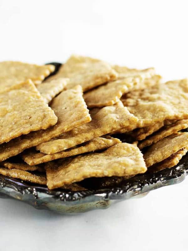 Lavosh Crackers served on a silver plate