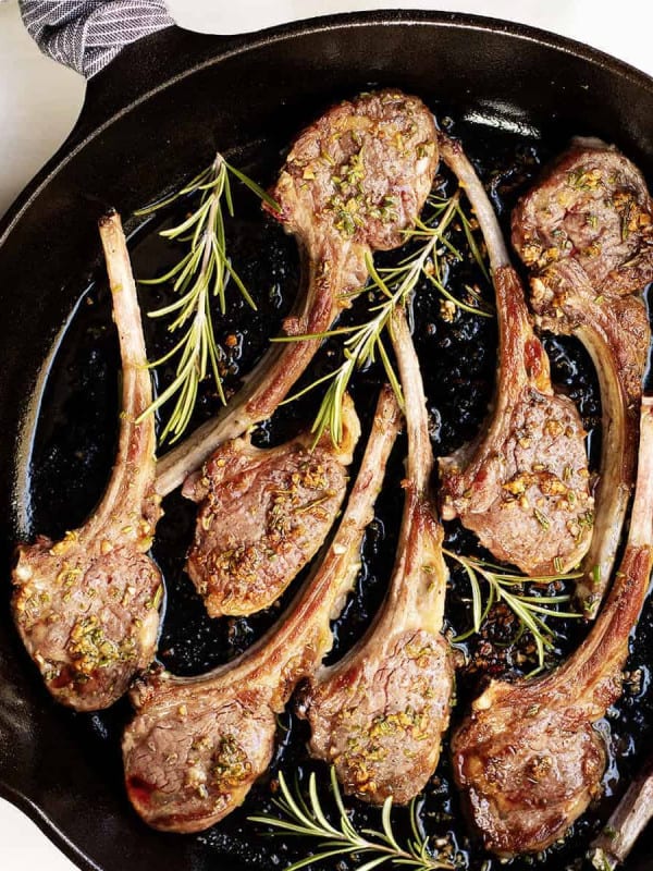 Pan-Fried Lamb Chops in a cast iron pan